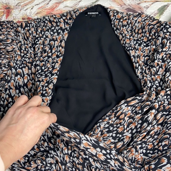 Express cropped low cut blouse sz S - Picture 2 of 5